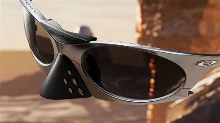 Did oakley get bought out?