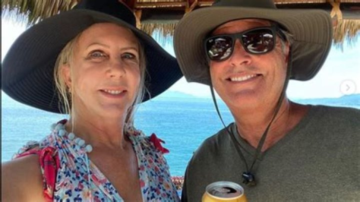 Did vicki and steve break up?