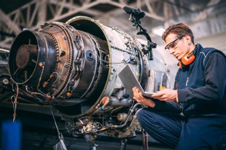 Do you need chemistry for aeronautical engineering?