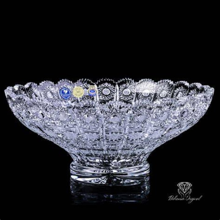 Does bohemia crystal contain lead?