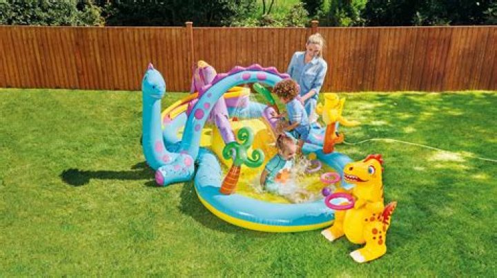 Has aldi got paddling pools?