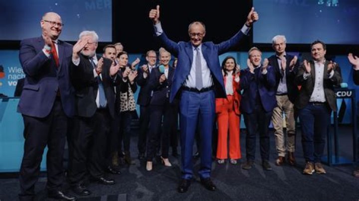 Is cdu right wing?