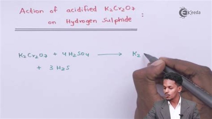On passing h2s through acidified k2cr2o7?