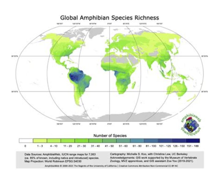 Were do amphibians live?