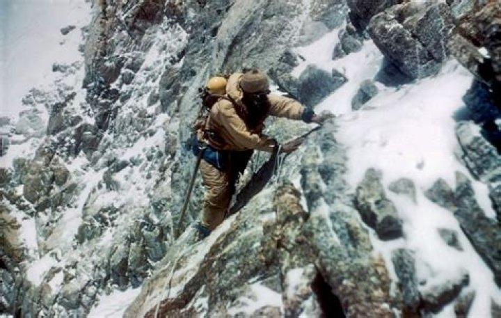 When was kanchenjunga climb?