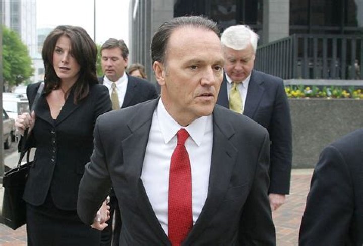 Where does richard scrushy live now?