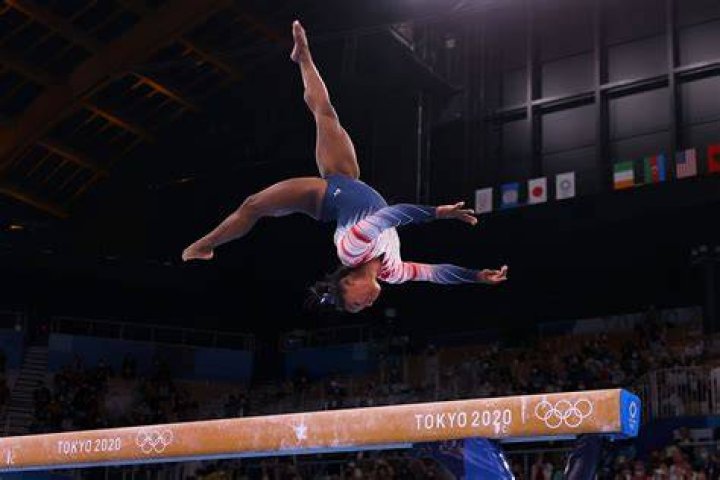 Why gymnast are short?